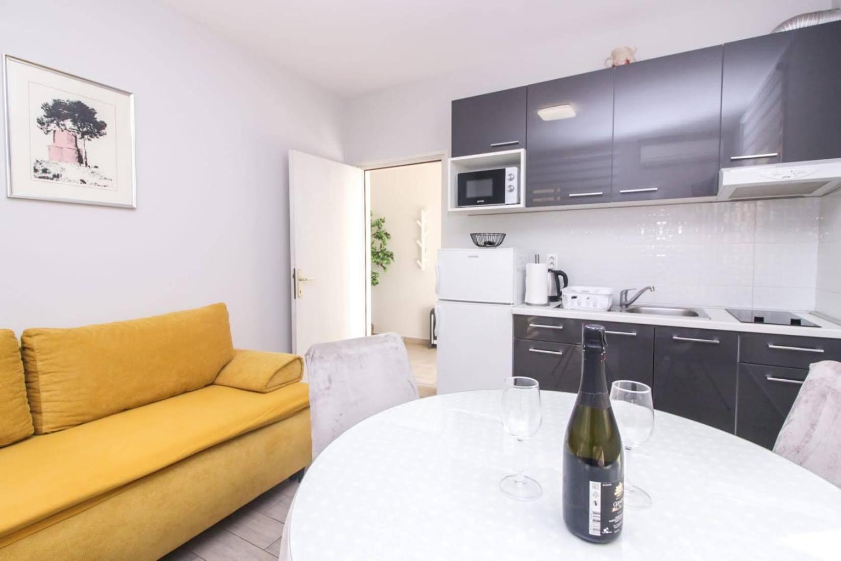 Pool House Luka Apartment Zadar Exterior photo